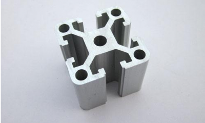 為什么鋁型材氧化膜顏色會(huì)出現(xiàn)不均勻現(xiàn)象呢？